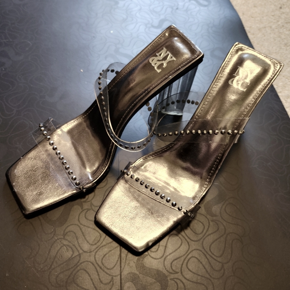NY&Co Metallic Sandals